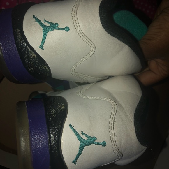 Air Jordan Grape 5 - Picture 4 of 6